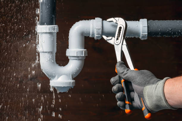 Professional Leak Detection technician working in Union Church, MS